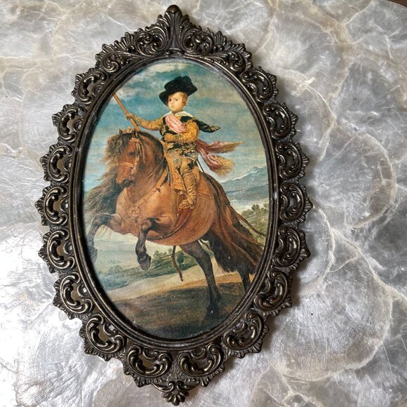 Vintage Filigree Oval Brass Metal Miniature Photo Frame Victorian Style Italy - Picture 1 of 8